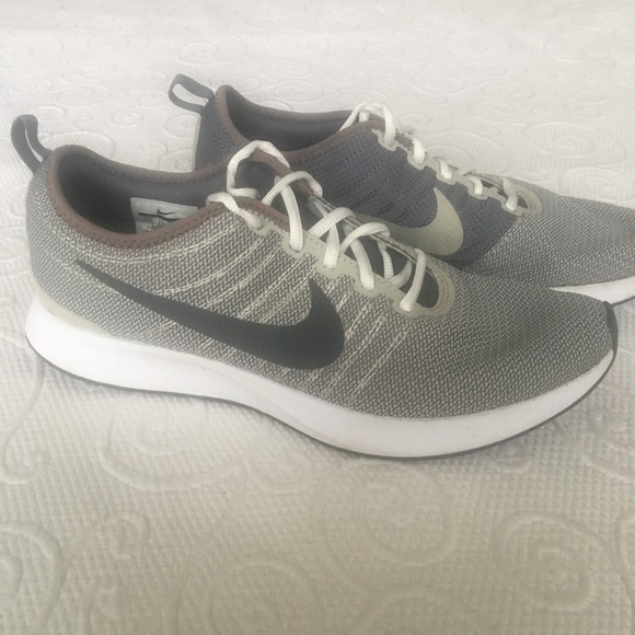 nike hypervenom phantom 3 elite low cut sale Up to 30